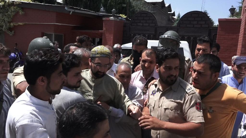 Ruling regime once again resorted to dictatorial approach to cage people: Hurriyat (M)
